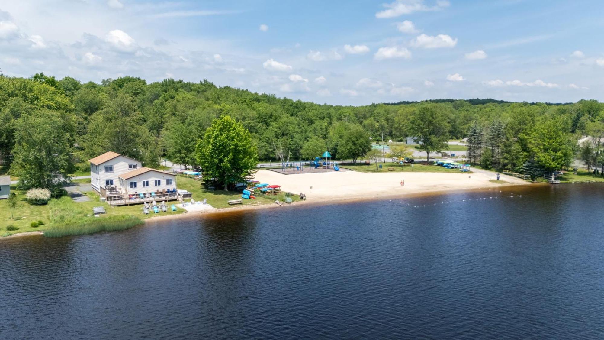 The Lake Life By Avantstay Lakefront View Hot Tub Arrowhead Lake