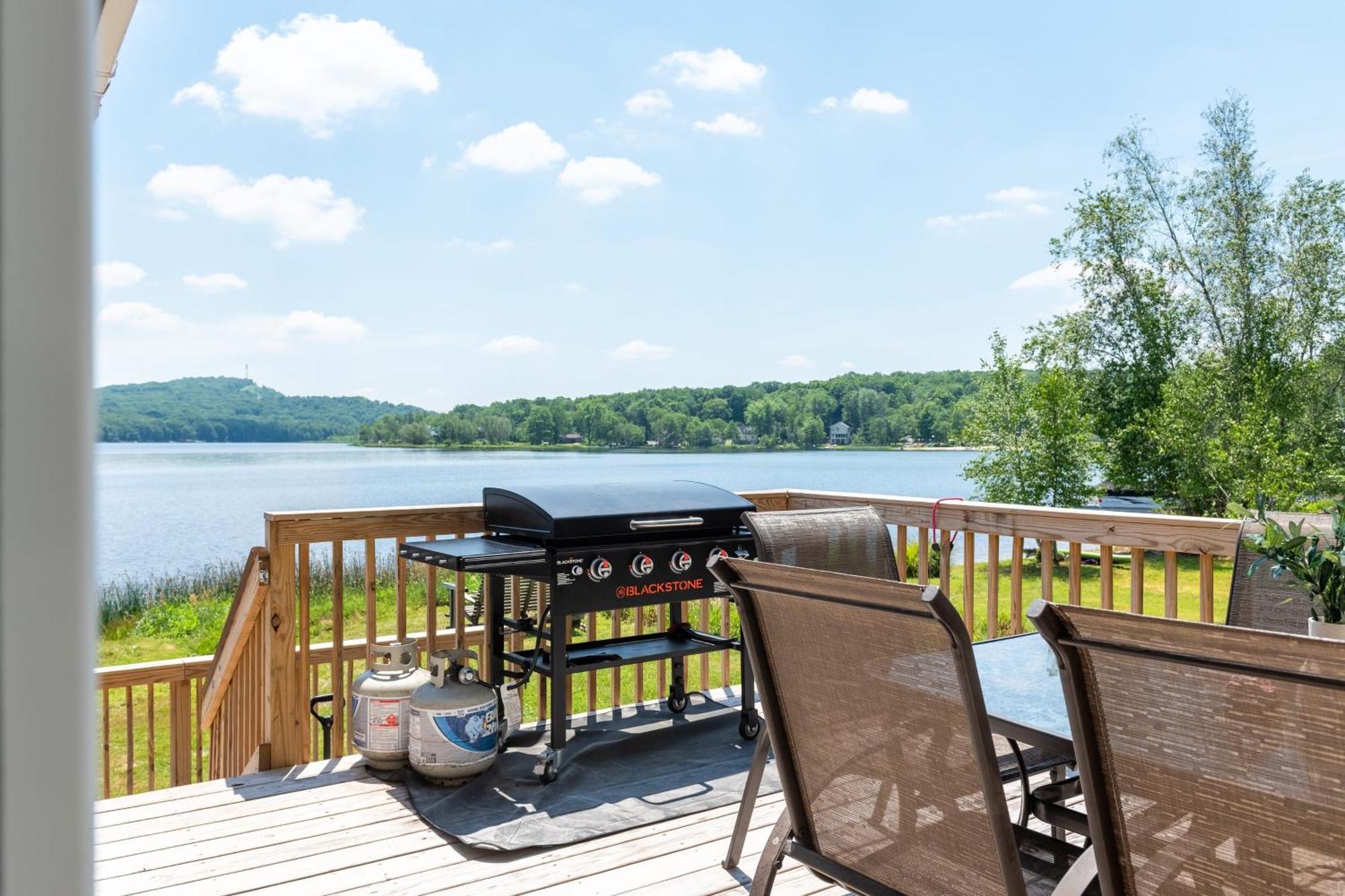 The Lake Life By Avantstay Lakefront View Hot Tub Arrowhead Lake